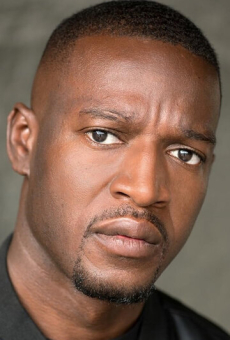 Стивен Адеколу